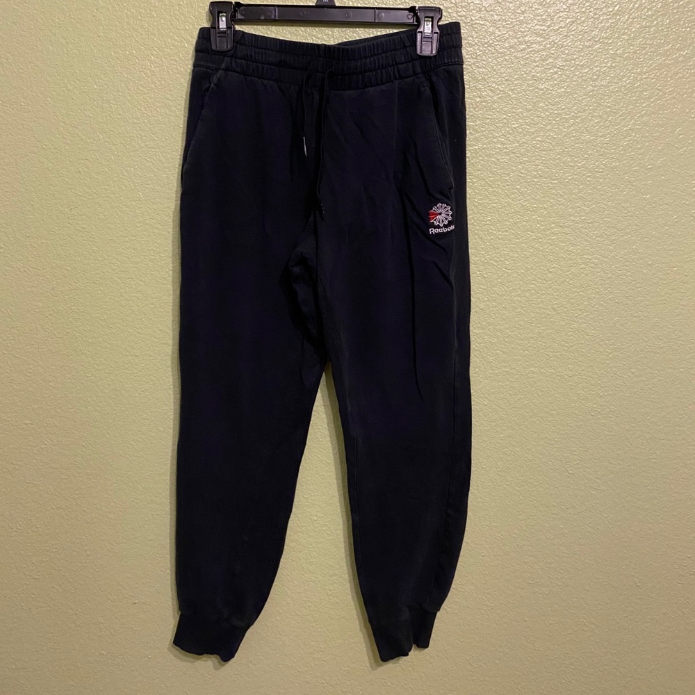 Reebok black embroider jogger